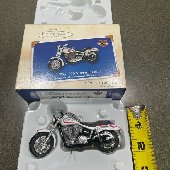Hallmark Christmas Ornament Harley Davidson 1971 FX-1200 Super Glide 2002 4th - Picture 8 of 9